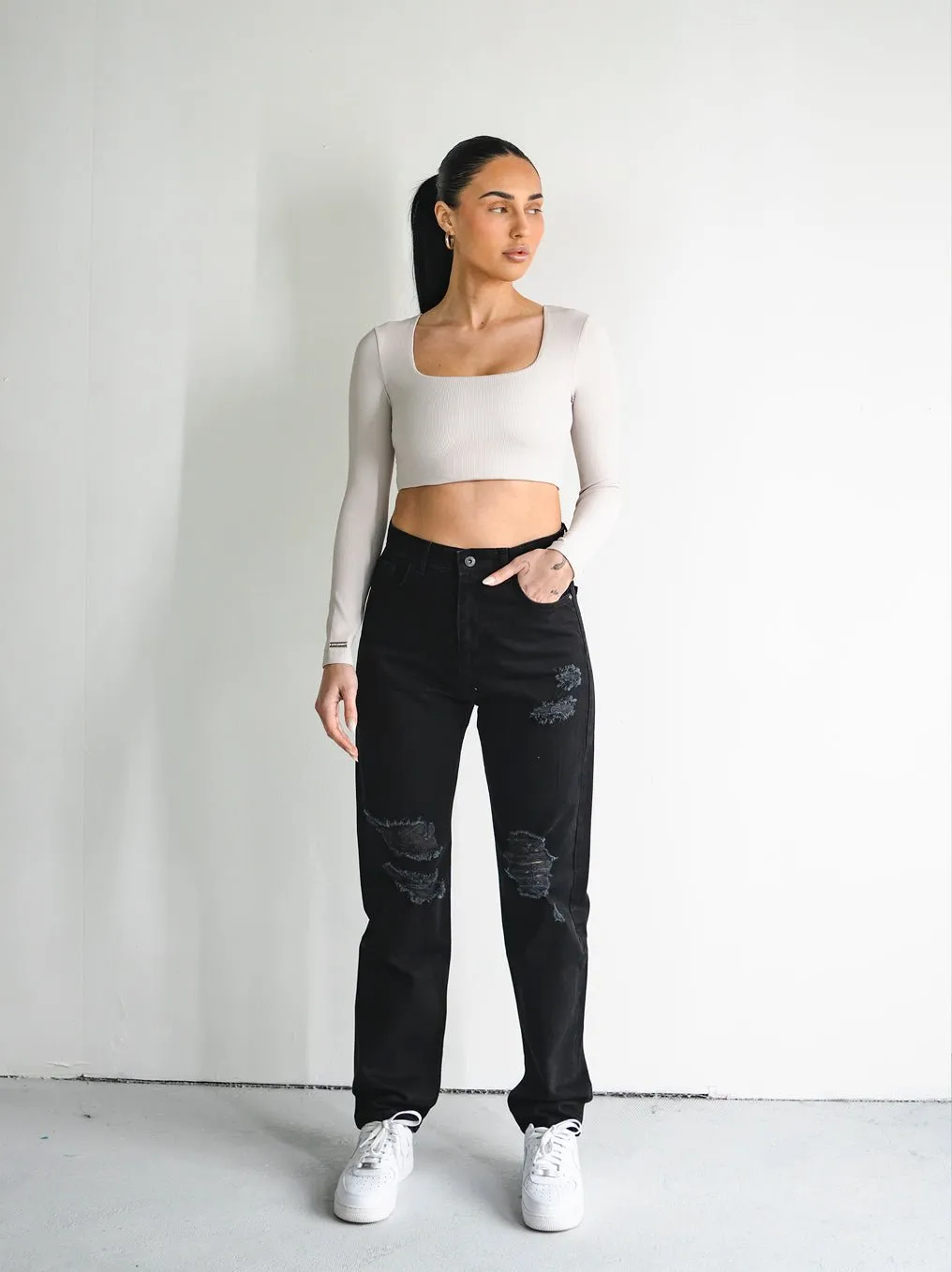 Destroyed Straight Fit Black Women Jeans