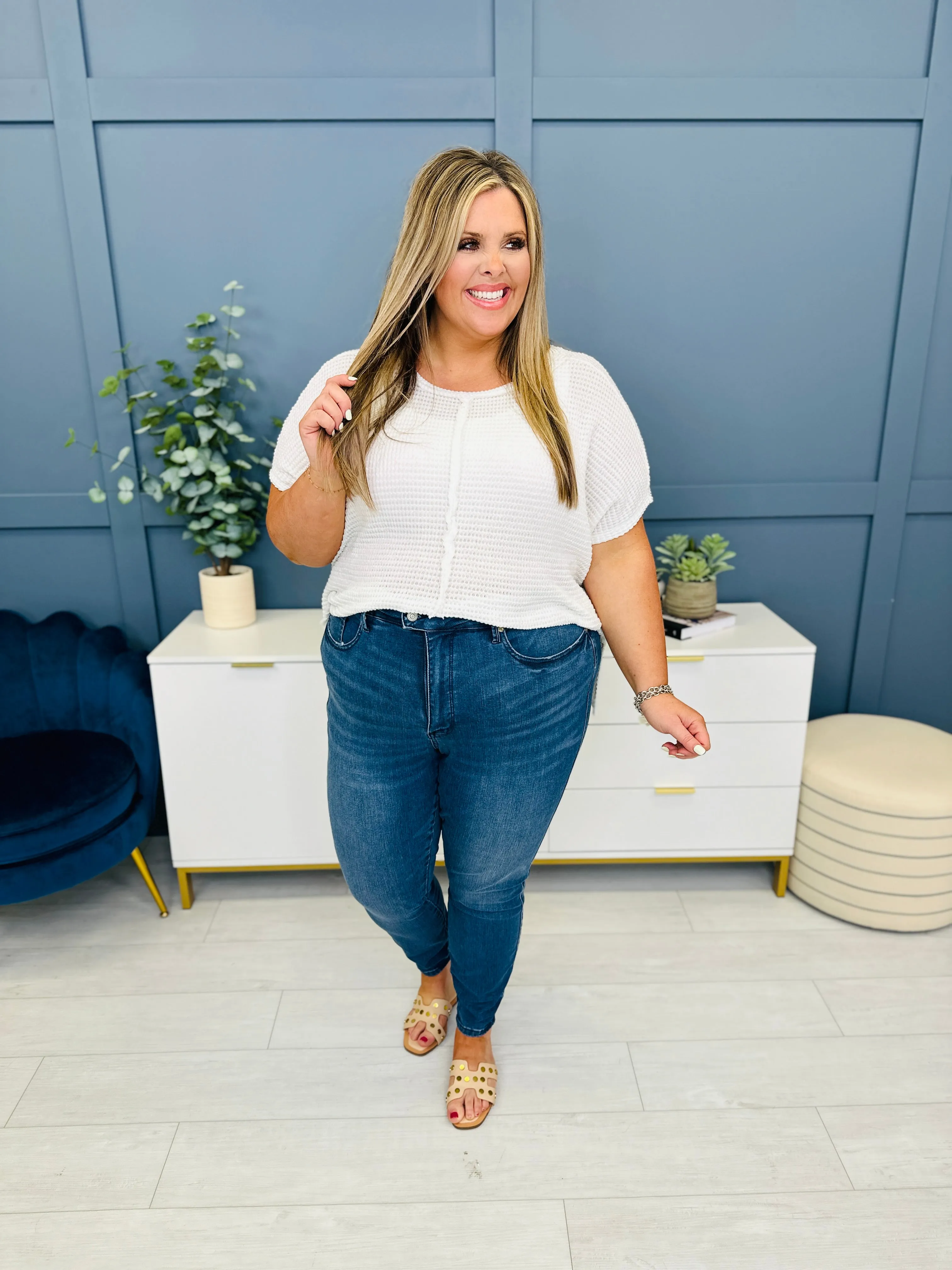 Judy Blue Keep It Cool Tummy Control   Cooling Skinny Jeans in Reg/Curvy