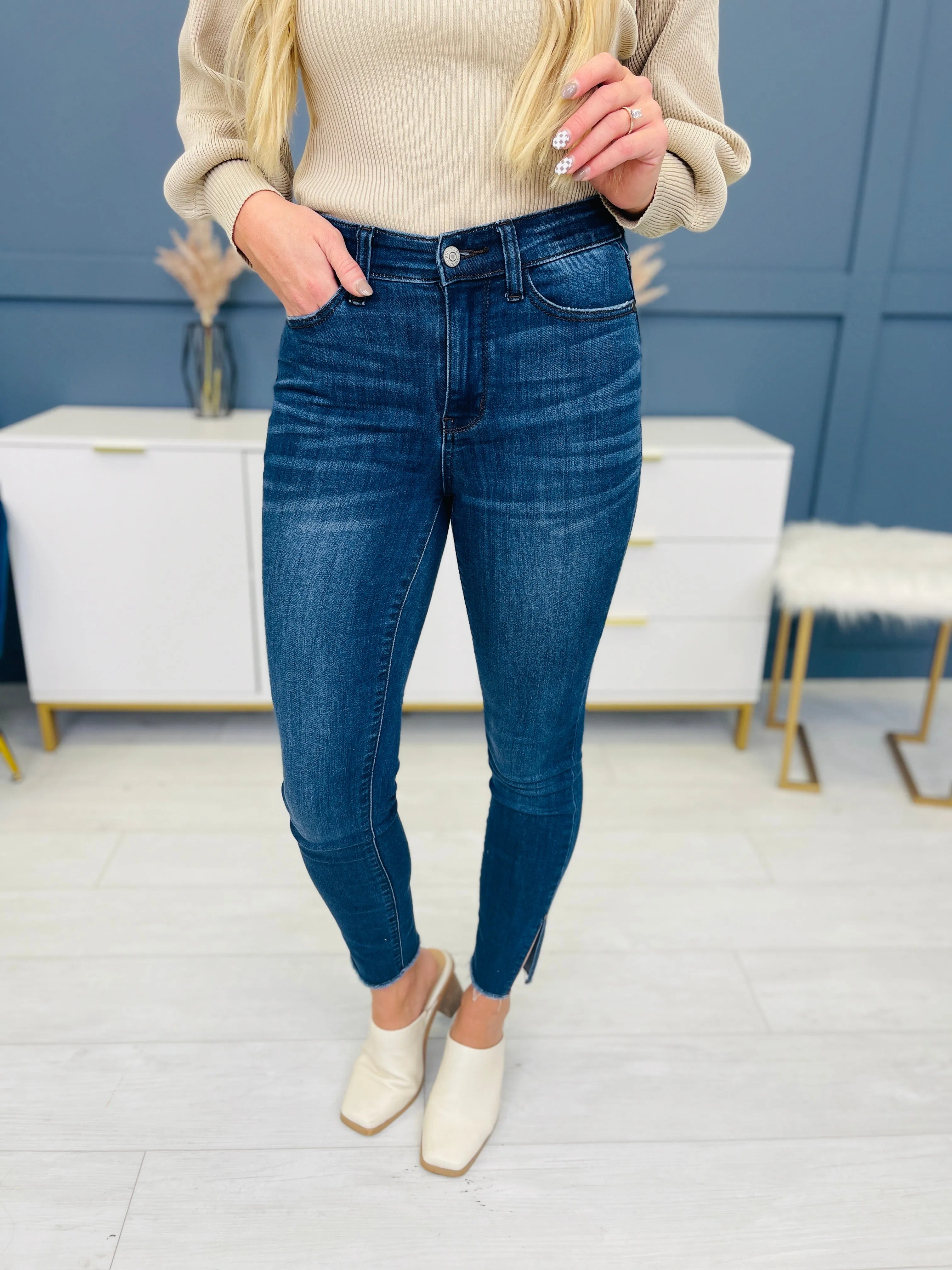 Judy Blue Plus/Reg Always On Your Side Slit Skinny Jeans